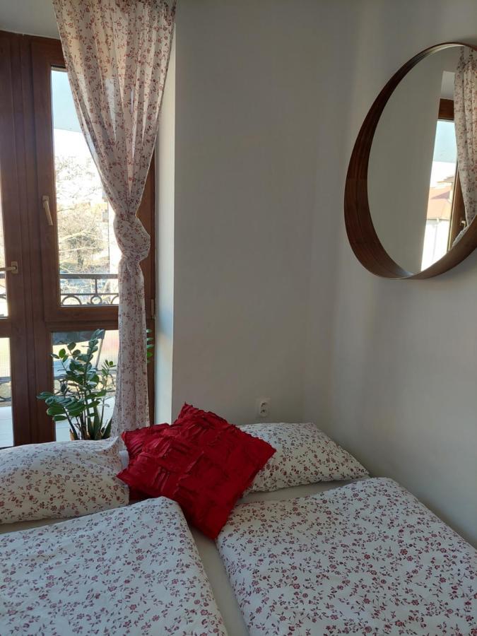 Emily Apartment Kassa Kültér fotó